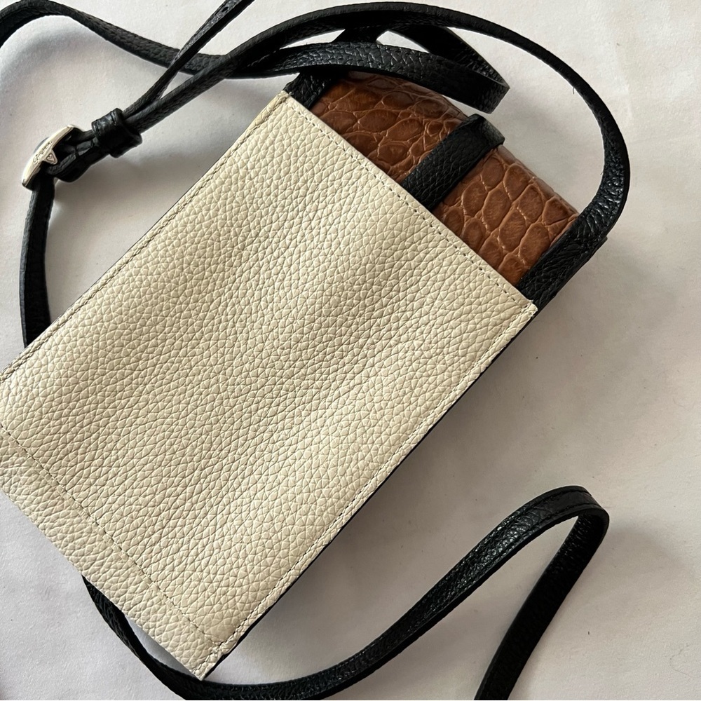 Brighton Toledo Leather Crossbody Phone Organizer NWOT - Picture 3 of 9